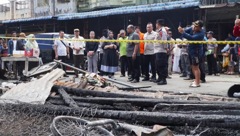 Pemkab Langkat Salurkan Bantuan Untuk Korban Kebakaran di Bahorok