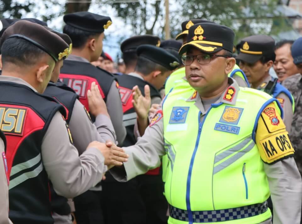 Polres Tanah Karo Gelar Apel Konsolidasi dan Lepas Personel BKO Brimob