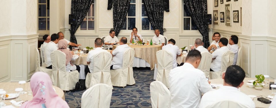 Rico Waas: Kita Harus Bermanfaat Untuk Masyarakat