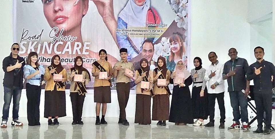 Hadirkan Artis Ibukota, Vihan Beauty Skincare Road Show di SMKN 8 Medan