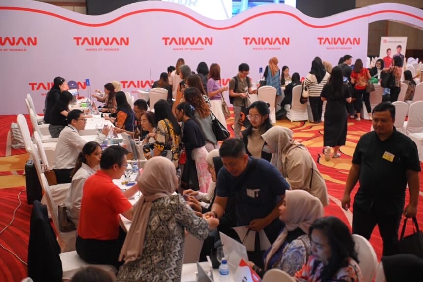 Taiwan Gaet Wisatawan Indonesia Lewat Pesona Empat Musim dan Budaya Unik