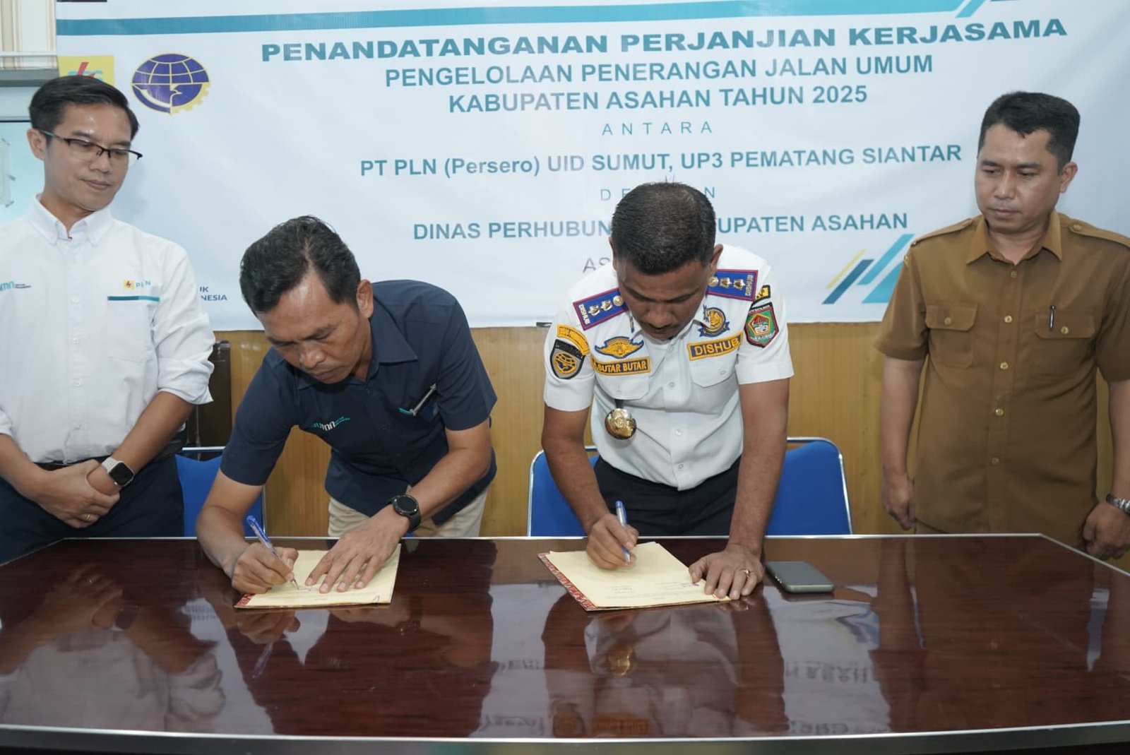 Dishub Asahan dan PT. PLN Lakukan Kerja Sama Pengelolaan PJU