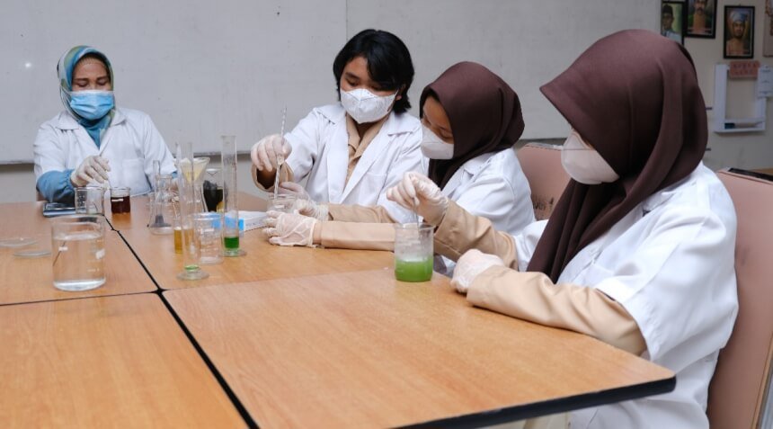 Pendidikan Karakter dan Budaya AKHLAK, Membangun Pemimpin Masa Depan yang Berintegritas