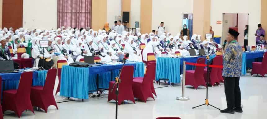 Kloter 3 Tiba di Ahmed, Jemaah Haji Diminta Jaga Kekompakan