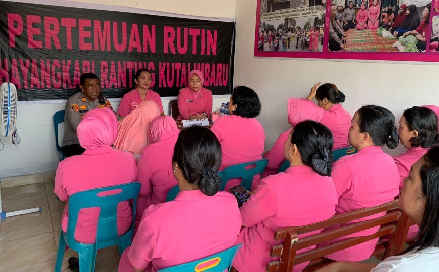 Ketua Ranting Bhayangkari Kutalimbaru Temu Ramah dengan Anggota