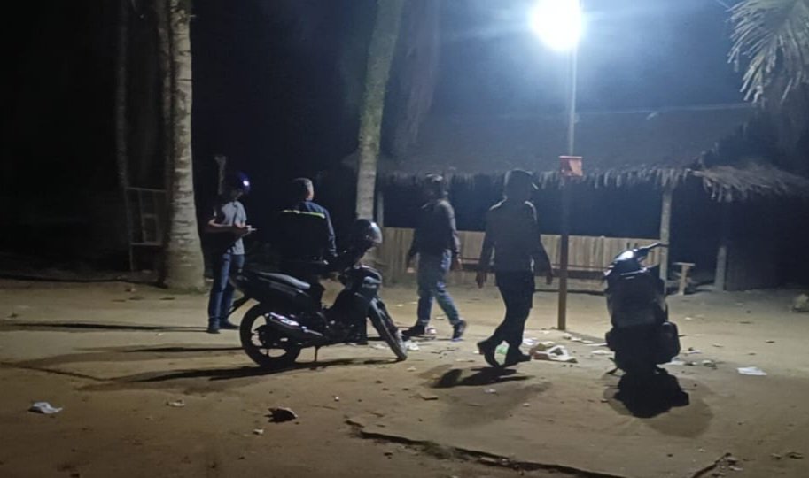 Brimob Bersama Polsek Patumbak Seser Diduga Lokasi Judi