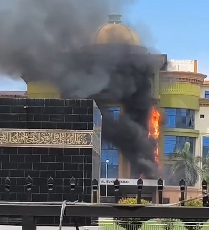Gedung Asrama Haji Medan Terbakar