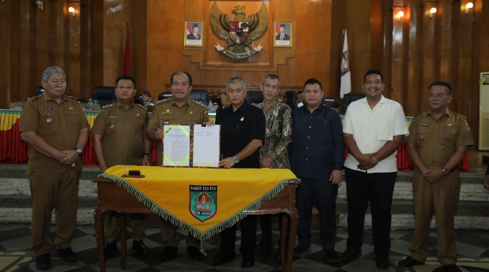 Bupati Asahan Menghadiri Rapat Paripurna DPRD Kabupaten Asahan