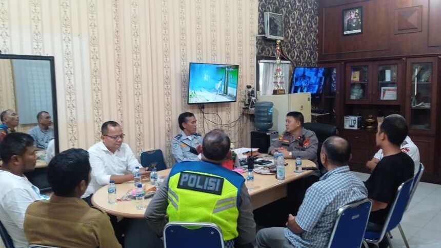 Preman Kuasai Parkiran Depan Polsek, Jukir Resmi Dikeroyok