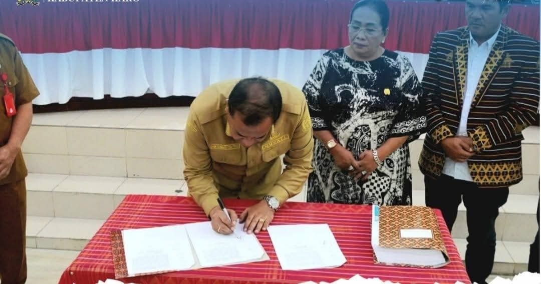 Bupati Karo Tandatangani Keputusan Bersama Ranperda RPJMD dalam Rapat Paripurna DPRD