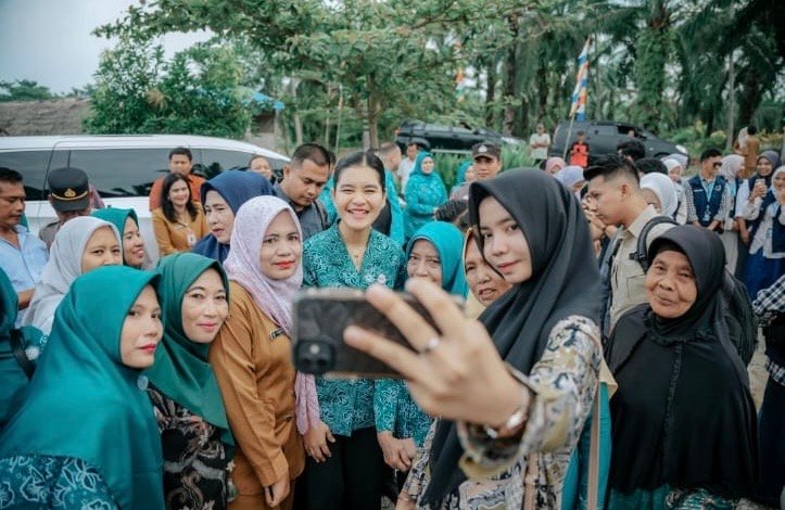 Kahiyang Ayu Tabur 15.000 Benih Ikan