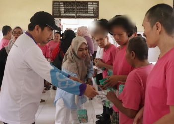 Direktur RS Jiwa Prof. Dr. Muhammad Ildrem Hadirkan Senyum Keluarga Disabilitas Mental