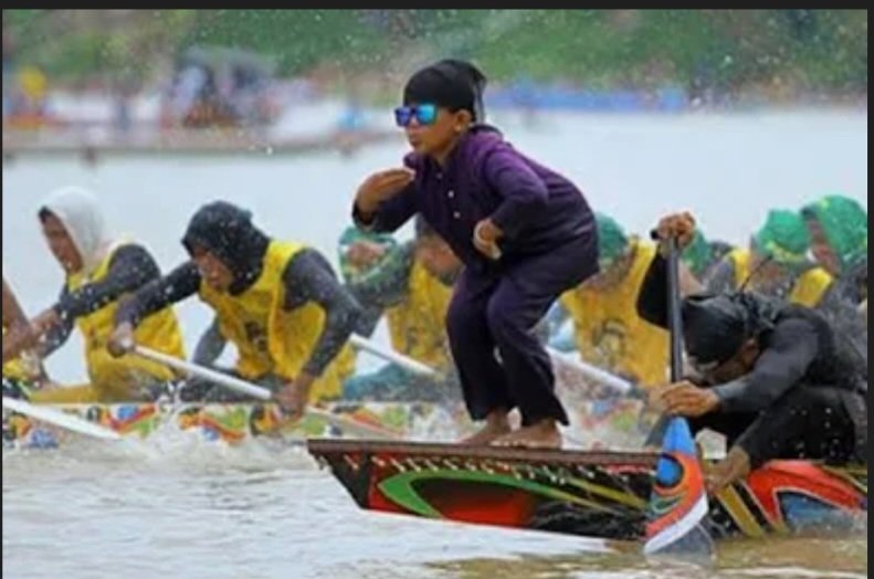 Dari Kuantan Singingi, Pacu Jalur Menuju Wisata Dunia