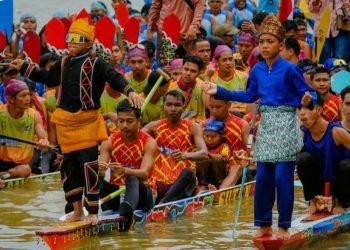 Pembukaan Festival Pacu Jalur, Ikon Budaya Jadi Magnet Wisata