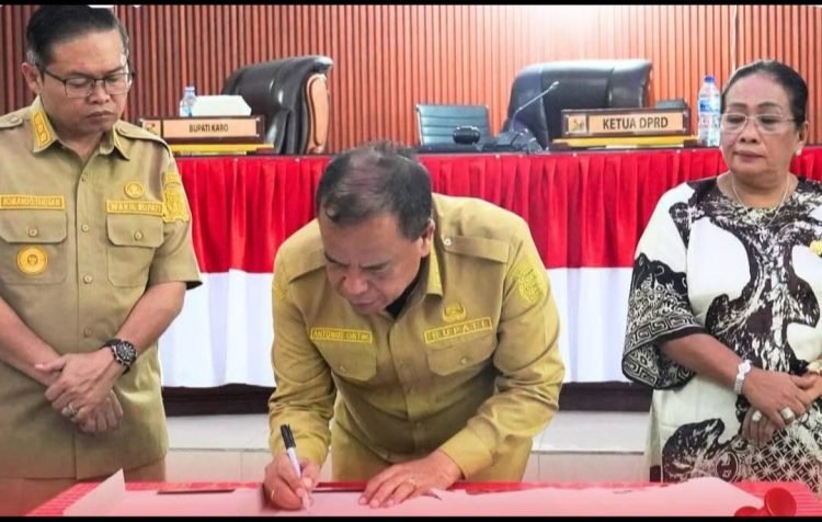 Pemkab dan DPRD Karo Tandatangani Nota Kesepakatan Perubahan KUA & PPAS APBD Tahun 2025