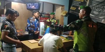 Danramil 02/Kutalimbaru Pimpin Patroli Pos Kamling Bersama AMPI, Wujudkan Keamanan Malam