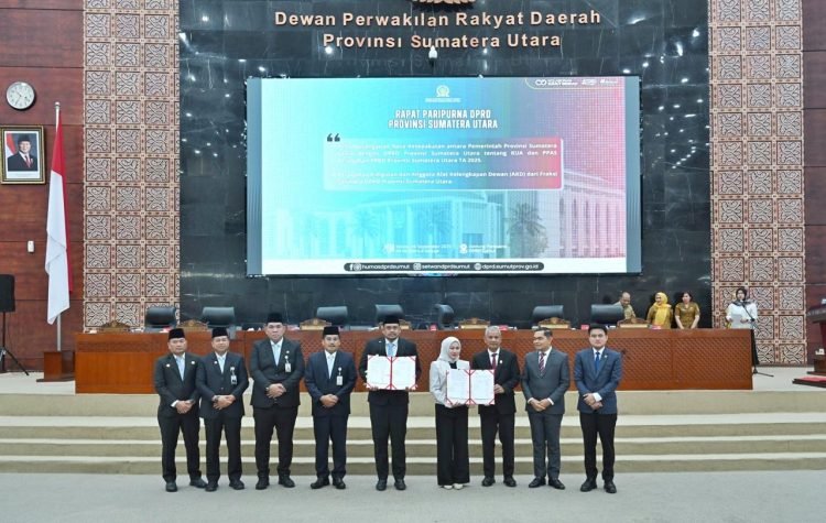 Bobby Nasution Teken Nota Kesepakatan KUA-PPAS APBD Perubahan 2025 Bersama DPRD