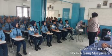 Polsek Medan Timur Gelar Penyuluhan Kenakalan Remaja dan Bahaya Narkoba di SMK Buana Bahari