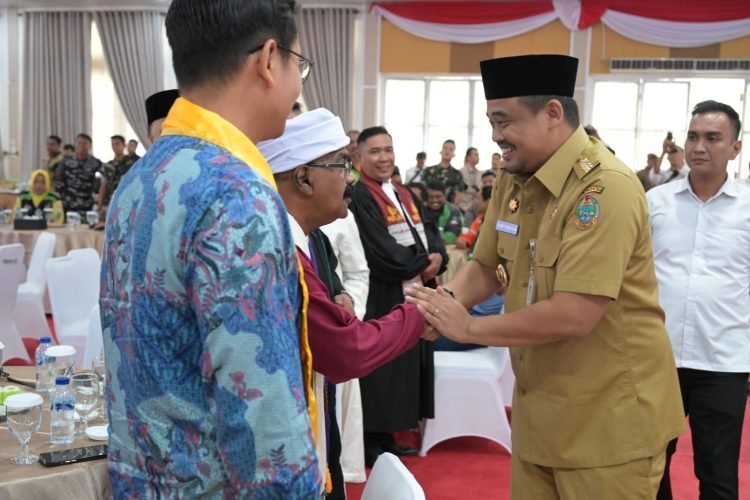 Bobby Nasution Apresiasi Masyarakat m Kompak Serukan Aspirasi dengan Damai