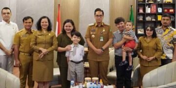 Antonius Tumanggor Fasilitasi Keberangkatan Vincent Sinurat ke Olimpiade Matematika Internasional