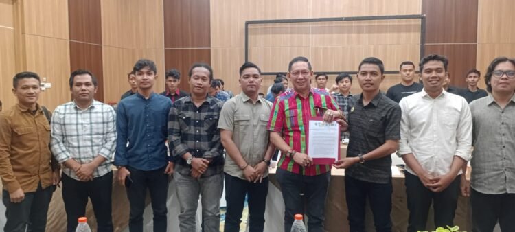DPRD Medan Terima Audiensi Cipayung Plus, Mahasiswa Sampaikan Kritik dan Aspirasi Publik