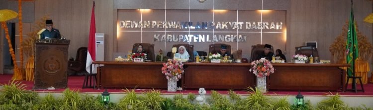 DPRD Langkat Tetapkan Ranperda Penyertaan Modal Masuk Propemperda 2025