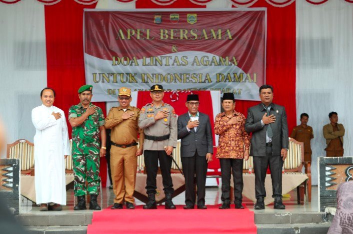 Kapolres Pakpak Bharat Pimpin Apel dan Doa Bersama dalam Rangka Indonesia Damai