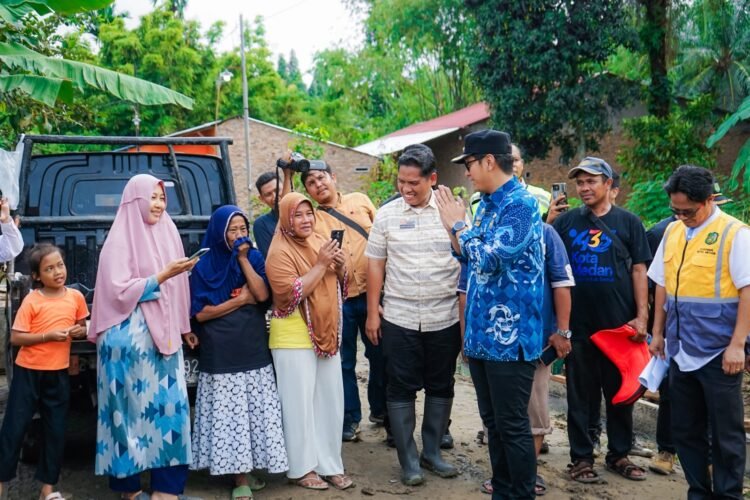 Tinjau Tiga Ruas Jalan di Medan Marelan, Rico Waas : Minggu Depan Langsung Kita Perbaiki