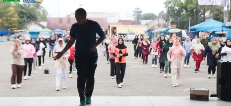 Pemkab Palas Laksanakan Olahraga Kebugaran Bersama Masyarakat Secara Rutin