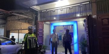 Personil Polsek Barteng Polres Palas Laksanakan Patroli Blue Light di Malam Hari