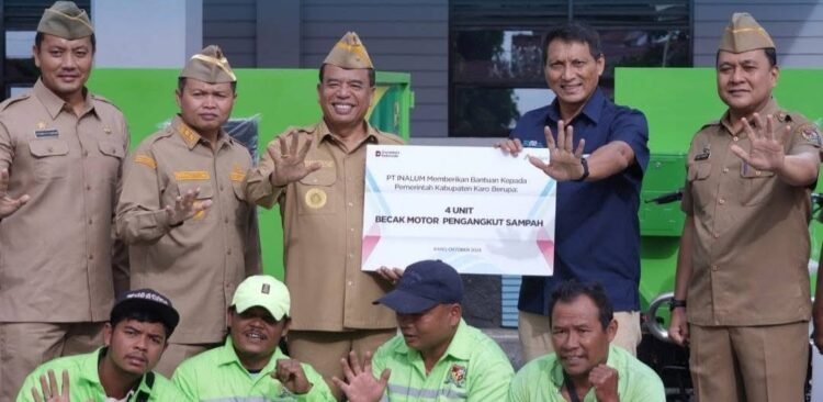 PT Inalum Serahkan 4 Unit Kendaraan Sampah ke Pemkab Karo