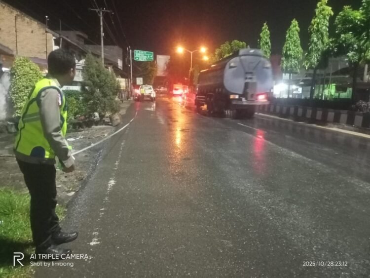Ibu Luka, Anak Tewas Dilindas Kontainer Saat Menyeberang di Lubuk Pakam