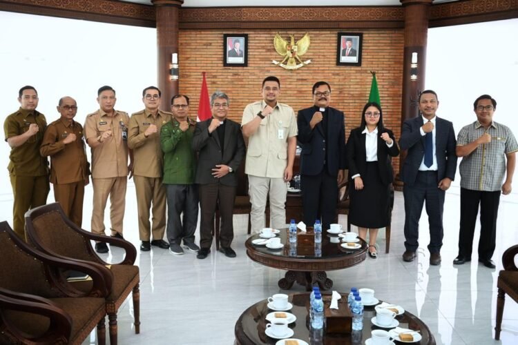 Terima Panitia Sinode HKI ke-65, Gubernur Bobby Nasution Ajak Doakan Sumut