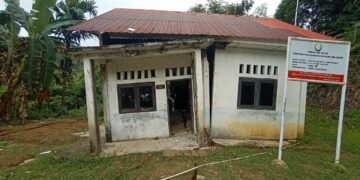 Gedung SMP Negeri 3 Ulususua Nyaris Runtuh Dihantam Longsor