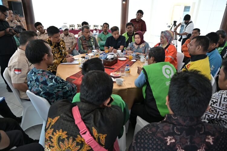 Dengar Aspirasi Ojol, Bobby Nasution Inisiasi Satgas Pengawasan Demi Keadilan dan Keselamatan Pekerja