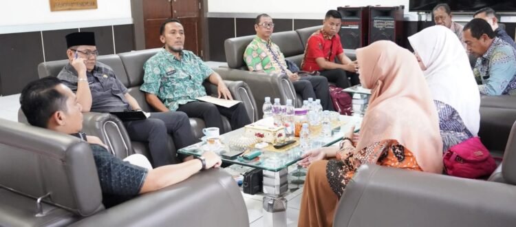 Bupati Palas Terima Kunjungan  Silaturahmi Dosen IPDN,Kerjasama Perkuliahan Program Studi Magister dan Dokter 