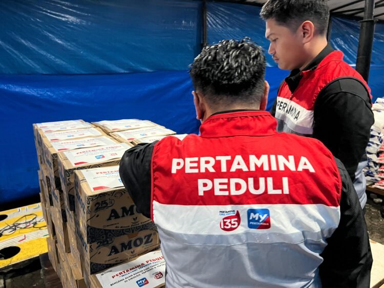 Pertamina Patra Niaga Sumbagut Salurkan Bantuan Awal untuk Warga Terdampak Banjir,Longsor di Sibolga dan Tapanuli