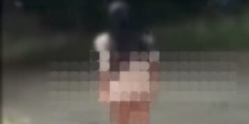 Viral! Video Perempuan Berhijab Jalan Tanpa Celana di Bangkalan, Habis Mesum? 