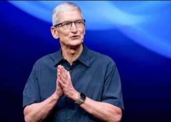 Apple Akhiri Kerja 14 Tahun Tim Cook, CEO Baru Bakal Hadir