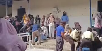 Geger! Puluhan Karyawan Pabrik Boneka di Cianjur Kesurupan Massal