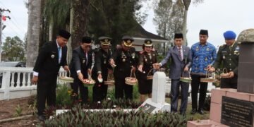 Peringati Hari Pahlawan ke-80, Pemkab Karo Gelar Upacara dan Ziarah ke TMP Kabanjahe