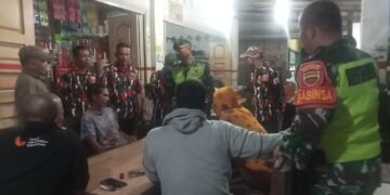 Danramil 02/KTB Pimpin Patroli Pos Kamling di Dua Desa Kutalimbaru