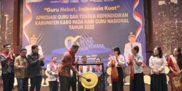 Pemkab Karo Apresiasi Guru dan Tenaga Kependidikan: Tegaskan Peran Guru Hebat untuk Indonesia Kuat