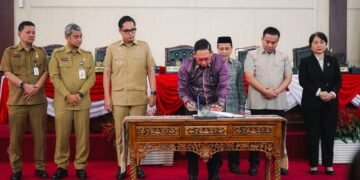 Komitmen Tingkatkan Kesehatan Masyarakat, Rico Waas dan DPRD Sepakati Perda KTR