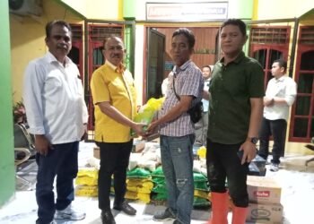Anggota DPR RI Salurkan Bantuan Sosial untuk Warga Kecamatan Medan Baru