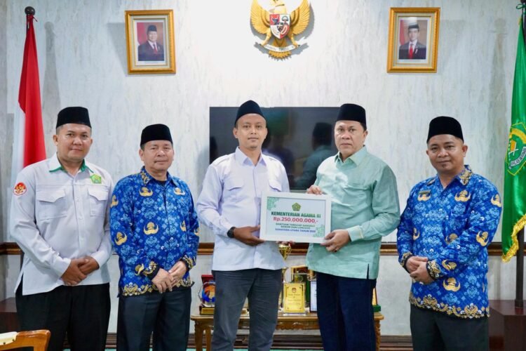 Kemenag Salurkan Bantuan untuk Warga Terdampak Banjir di Sumatera Utara