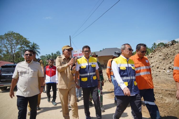 Pertamina Patra Niaga Regional Sumbagut Bersama Wakil Menteri ESDM Pastikan Kesiapan Pasokan BBM dan LPG Jelang Natal dan Tahun Baru