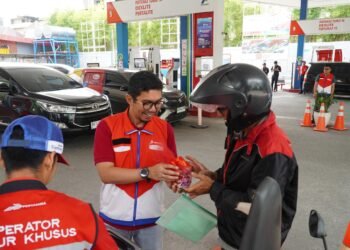 Pertamina Patra Niaga Regional Sumbagut Berbagi 2.500 Bingkisan Natal di 25 SPBU