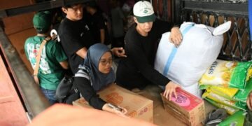 Peduli Bencana, PSMS Medan Salurkan Bantuan ke Langkat 