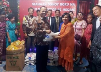 Anggota DPRI RI Hadiri Perayaan Natal PPSD Siahaan Dohot Boruna Sektor-42 Medan